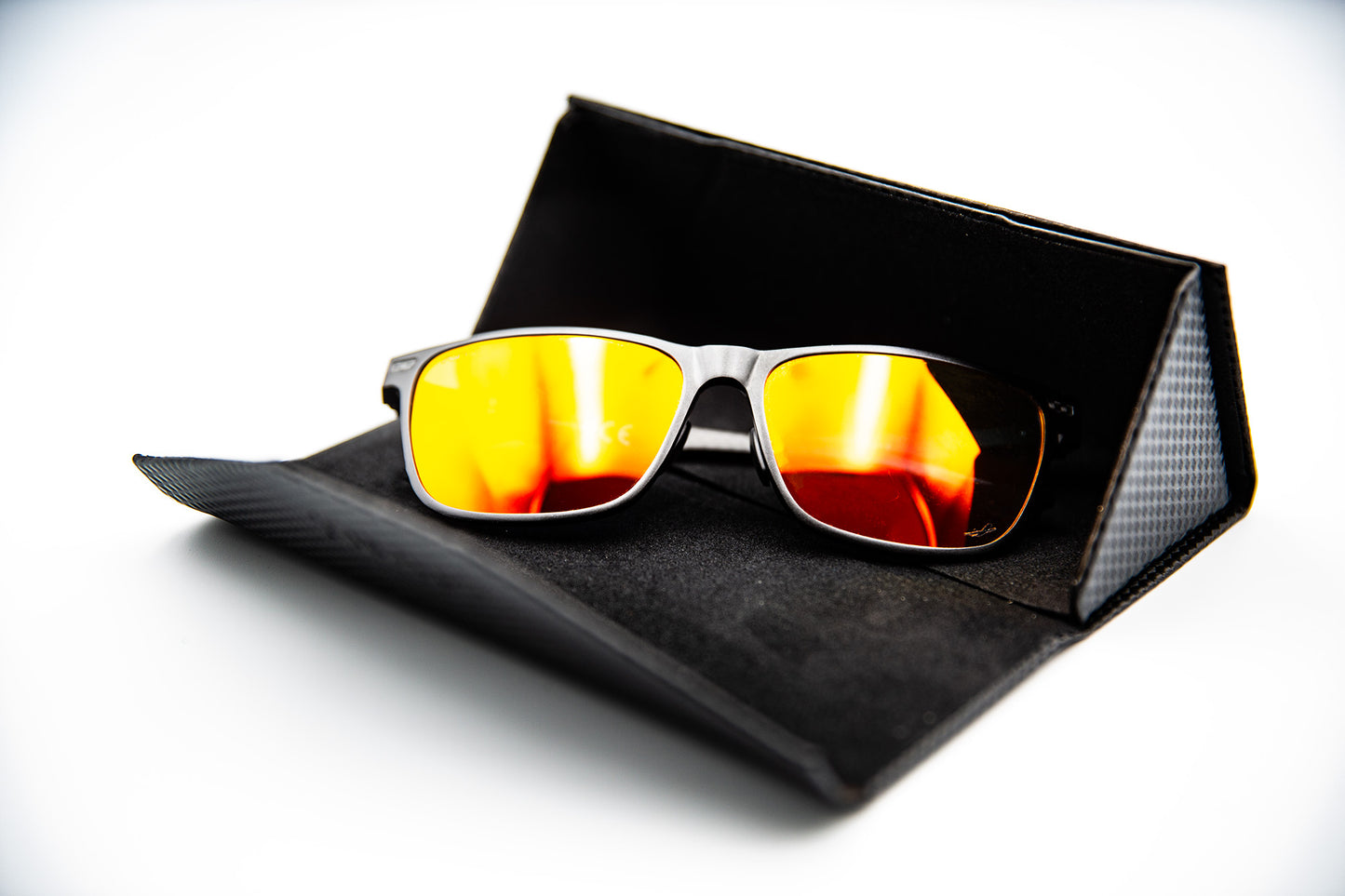 FLYTE HALCYON SAHARA pilot sunglasses with ORIGAMI fold flat case